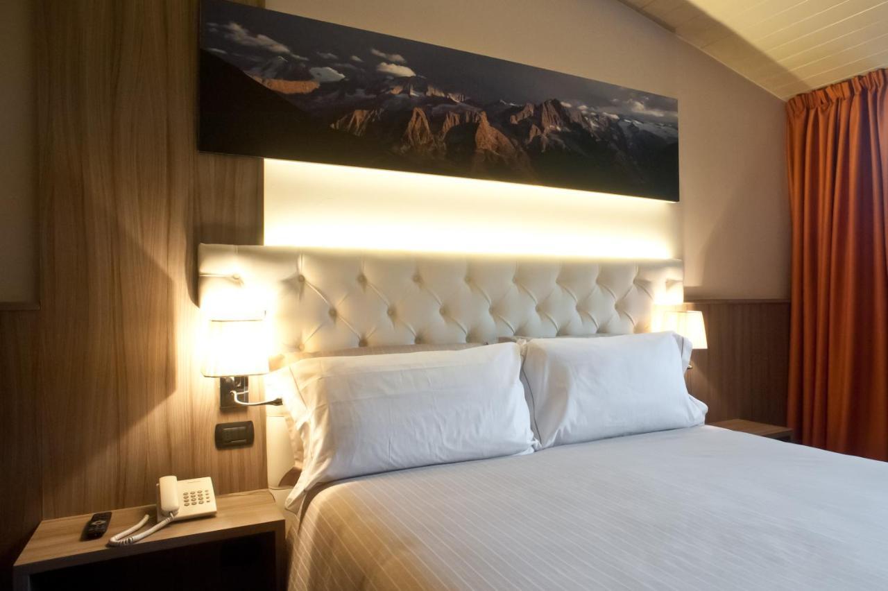 Hotel Garni Cristallo Ponte Di Legno Værelse billede