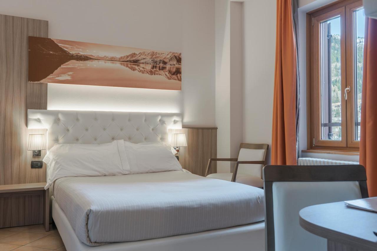 Hotel Garni Cristallo Ponte Di Legno Eksteriør billede