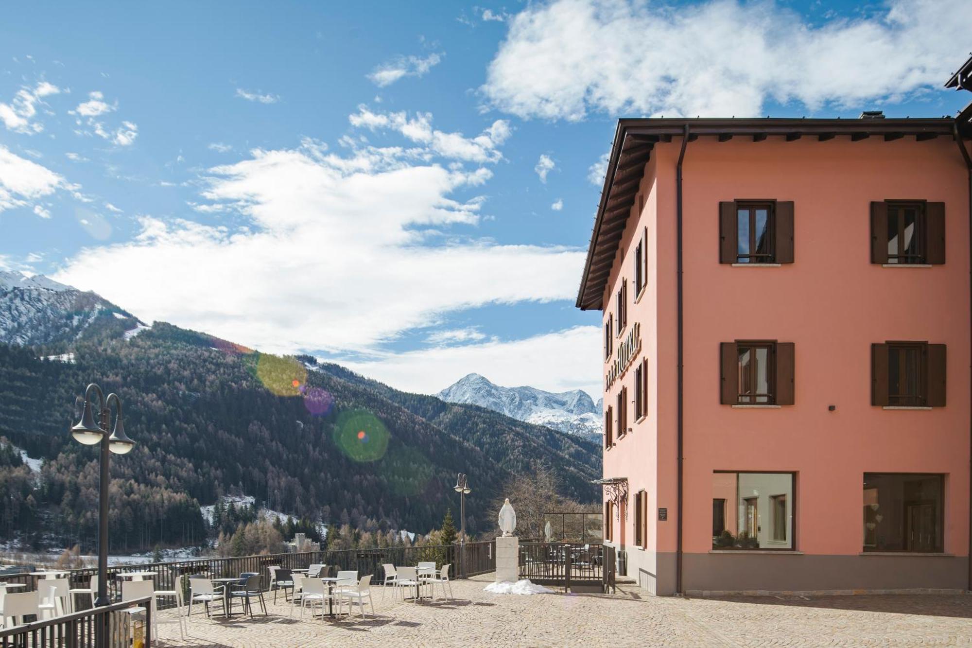 Hotel Garni Cristallo Ponte Di Legno Eksteriør billede