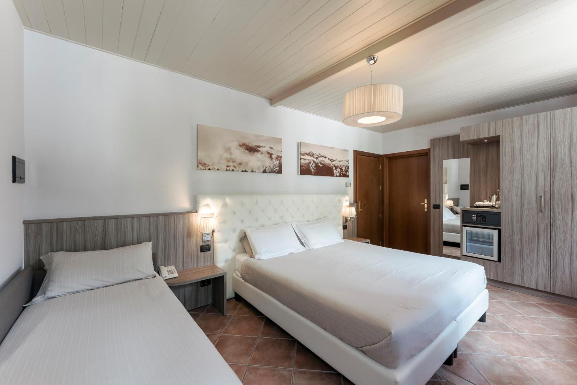 Hotel Garni Cristallo Ponte Di Legno Værelse billede