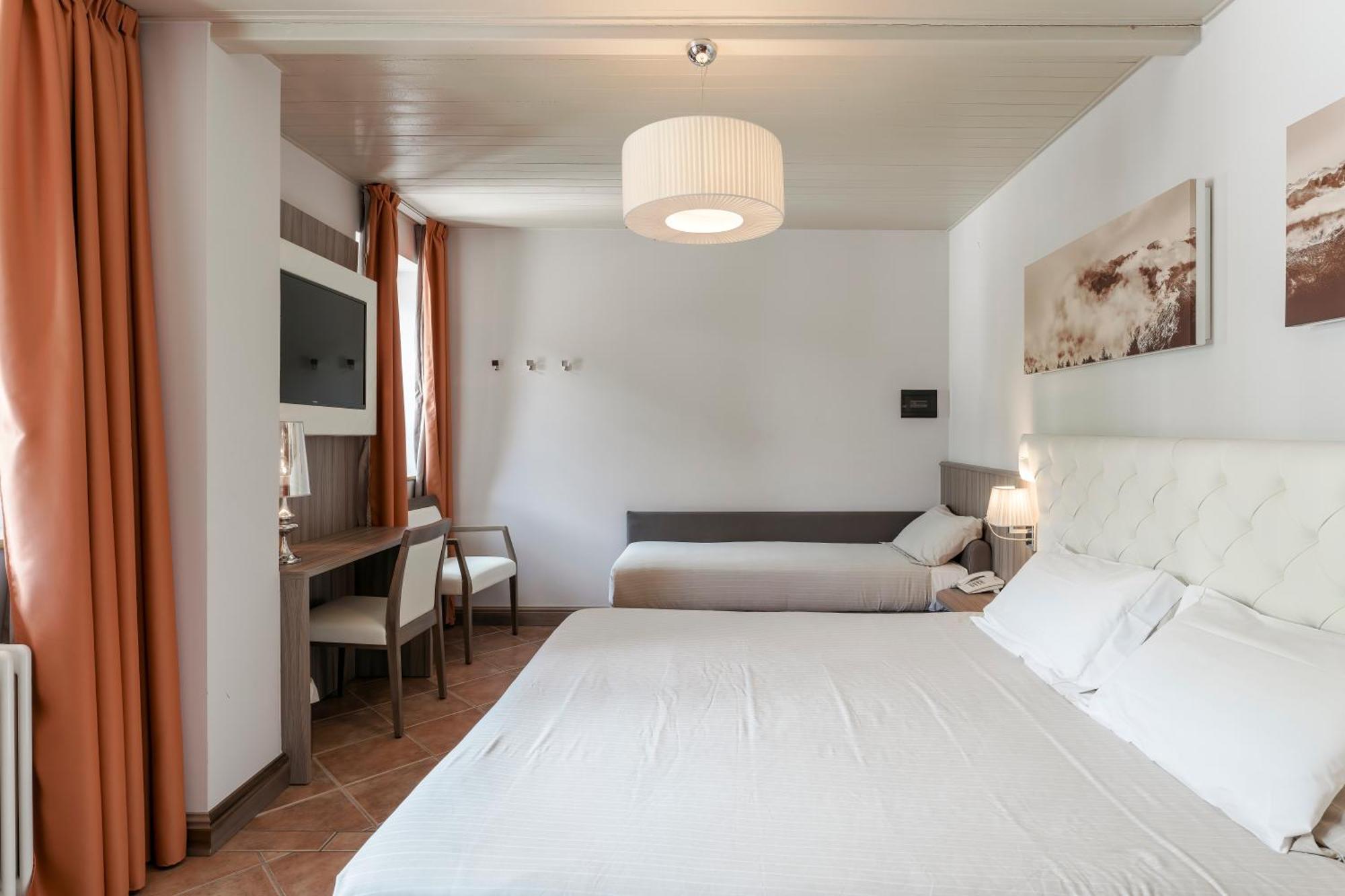 Hotel Garni Cristallo Ponte Di Legno Værelse billede